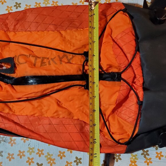 Arcteryx Backpack cycling hiking walking climbing water proof - Picture 10 of 10